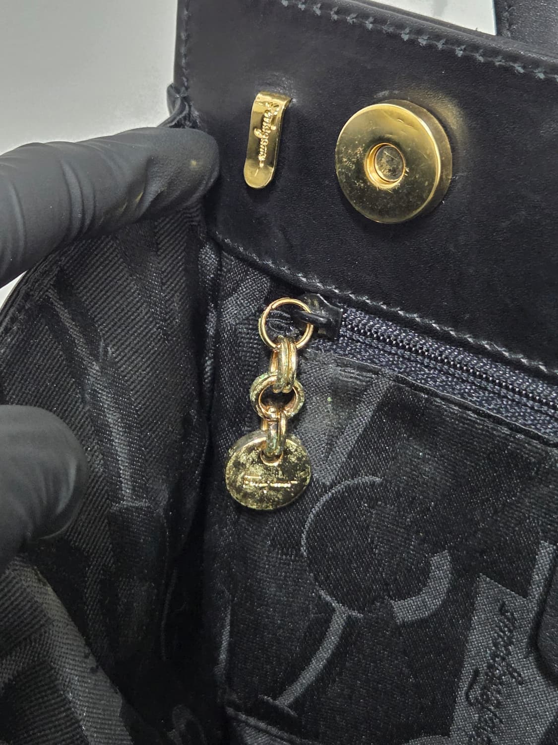 살바토레 페라가모 바라 리본 탑 핸들백 상품이미지5