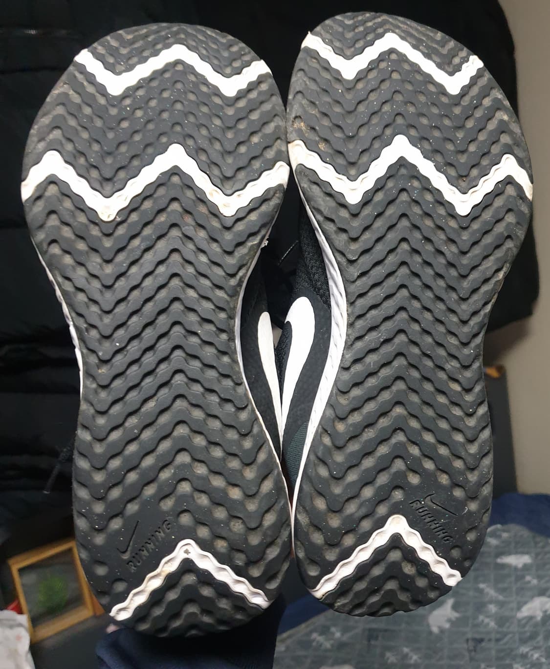 나이키 레볼루션5 런닝화 검횐 (270) 상품이미지4