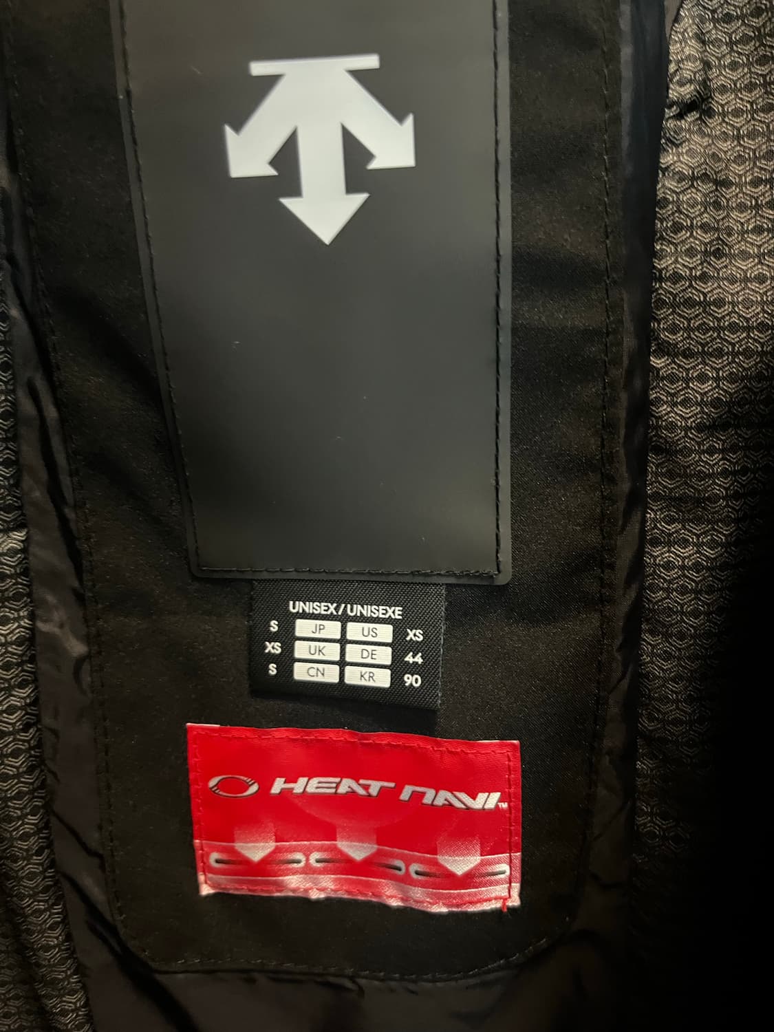 데상트 패딩 90 상품이미지4