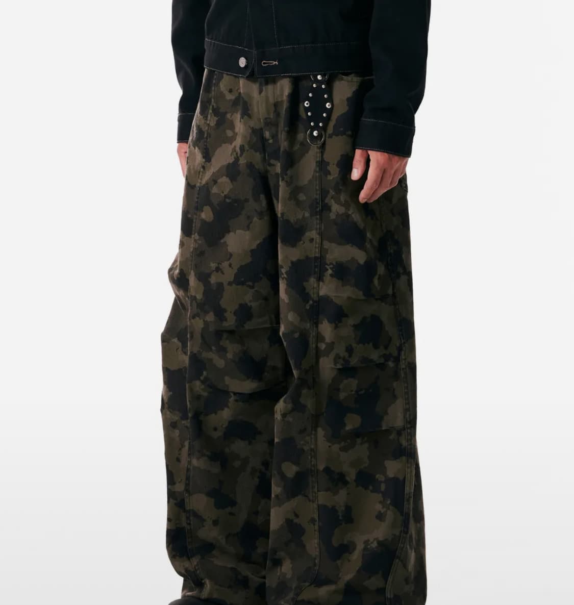 아캄 knee pintuck camouflage twillpants 카키 상품이미지1