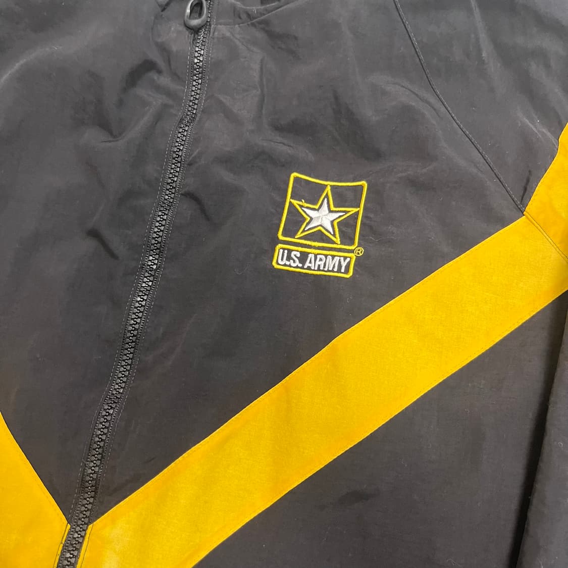 U.S. ARMY APFU black windbreaker 상품이미지6