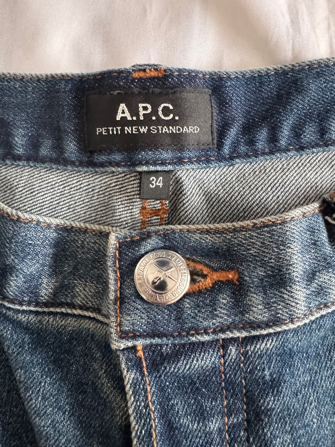 [34] 아페쎄 A.P.C 쁘띠 뉴 스탠다드 미디엄 인디고 상품이미지2