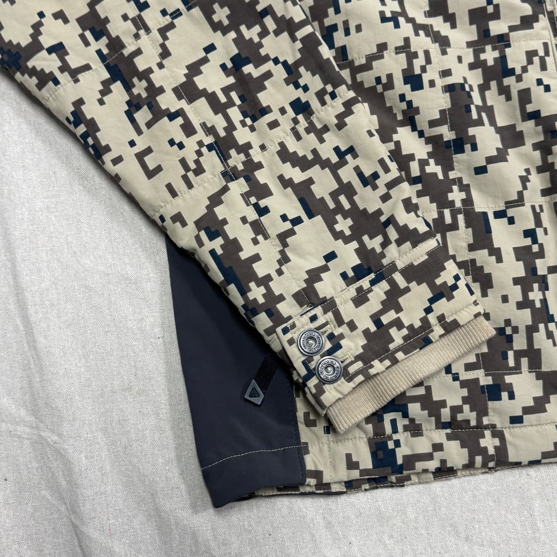 컬럼비아 밀리터리 배색 후드집업 점퍼 M 상품이미지4