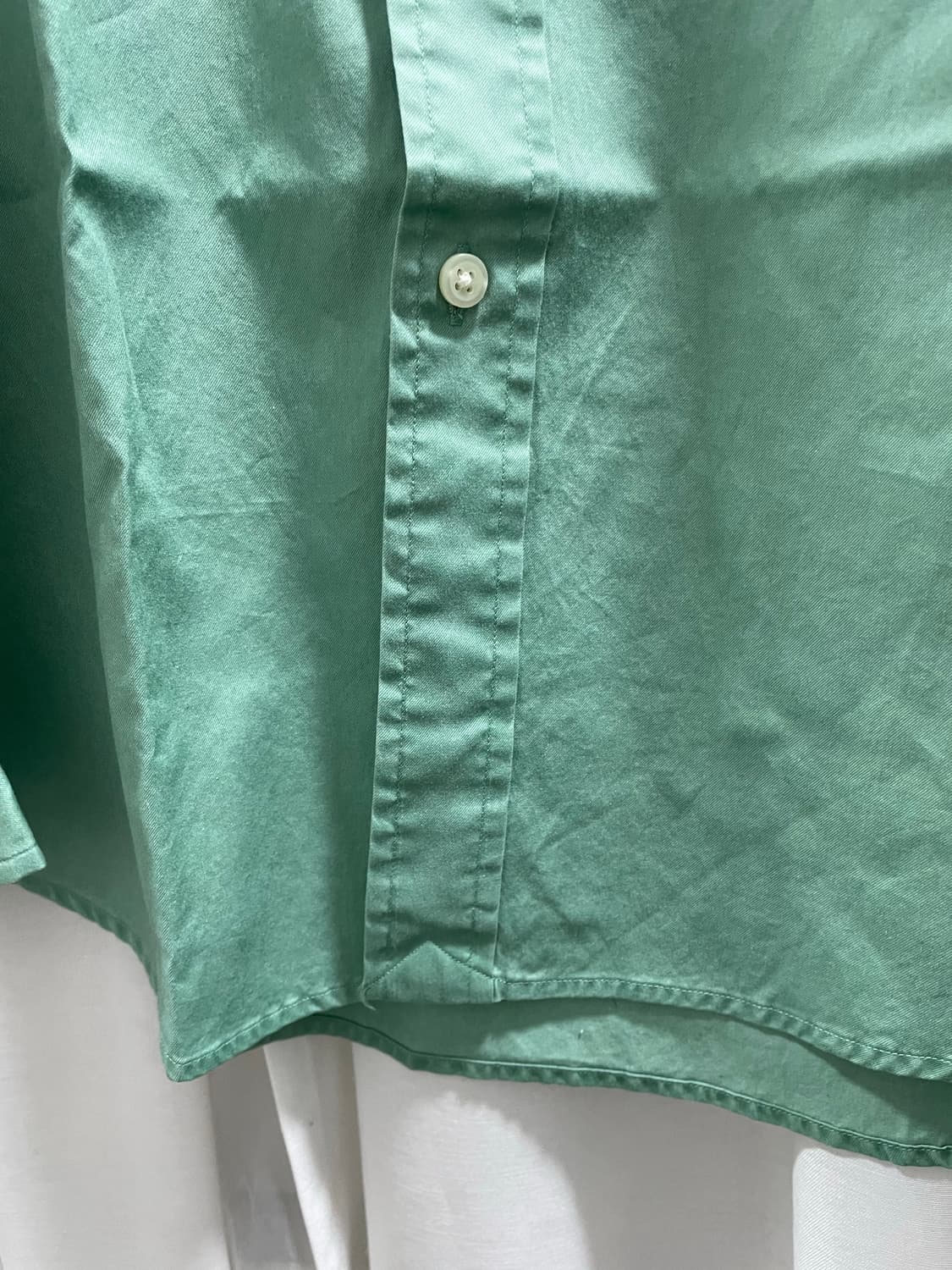 폴로 랄프로렌/ 클래식 핏 버튼다운 셔츠/ M  페더 웨이트 트윌 소재의 상품이미지5