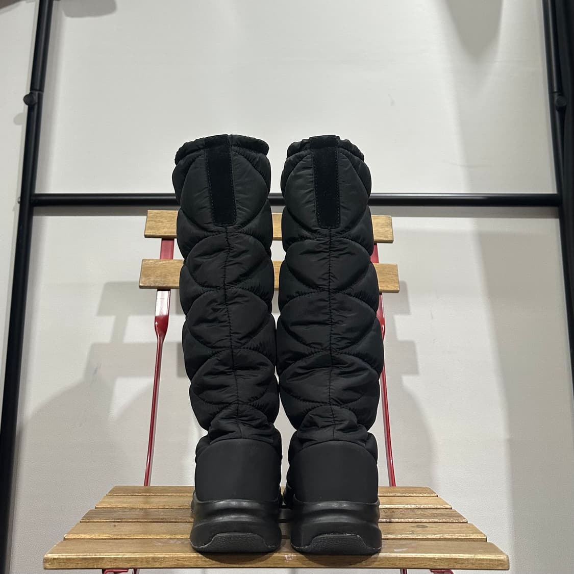 240) 노스페이스 패딩화 여성 여자 퀼팅 롱 부츠 블랙 상품이미지4