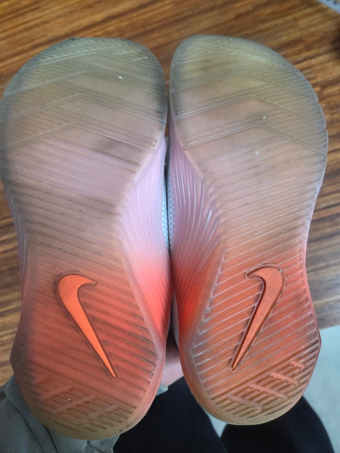 나이키 여성 프리미엄 메트콘 5 옴브레 솔 245 상품이미지6