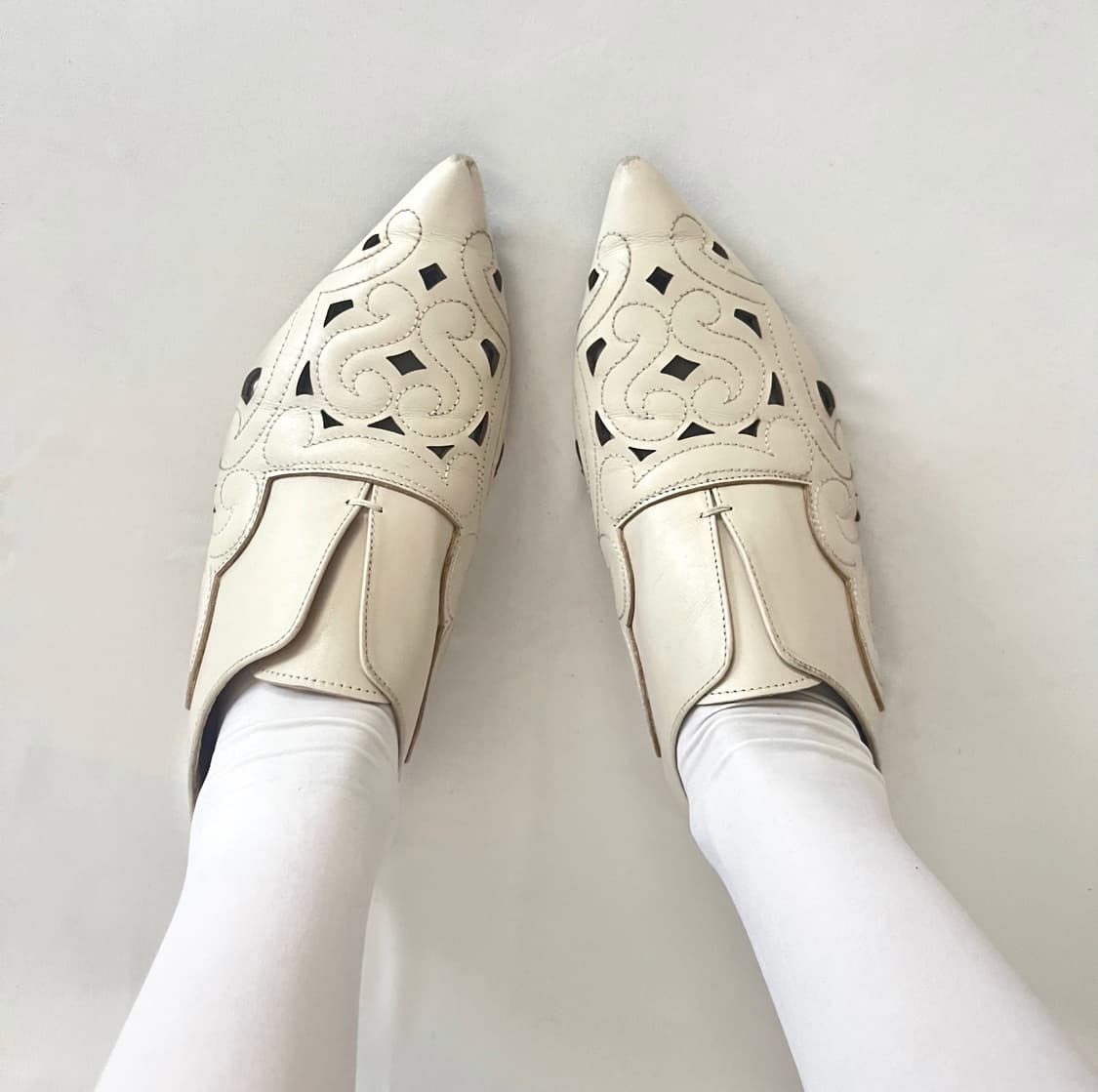 Ivory leather carving ৎ୭ flats 상품이미지1