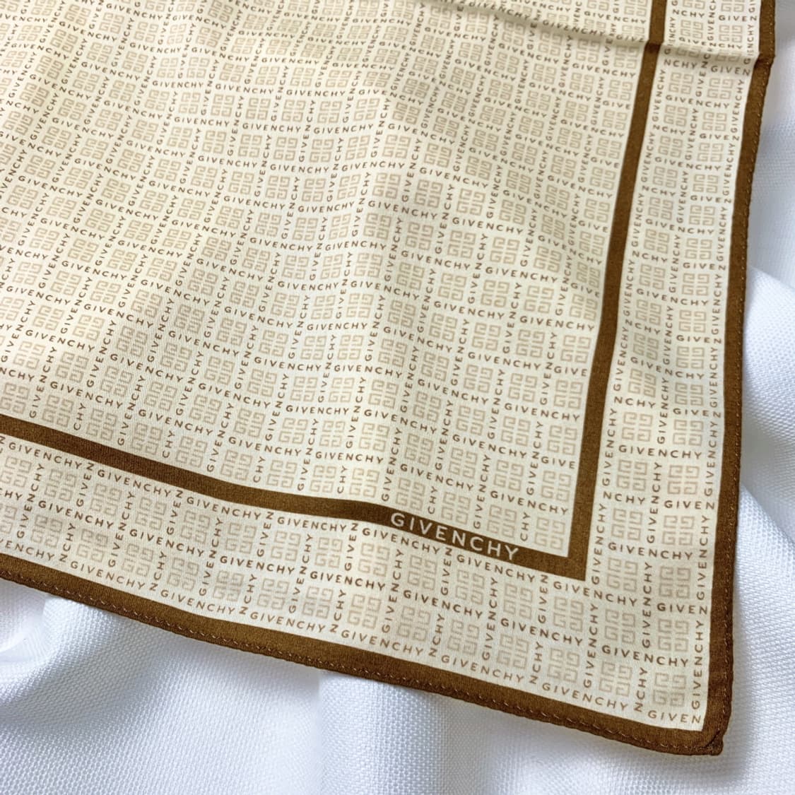 [정품] Givenchy 지방시 로고 빈티지 쁘띠스카프 손수건 상품이미지2