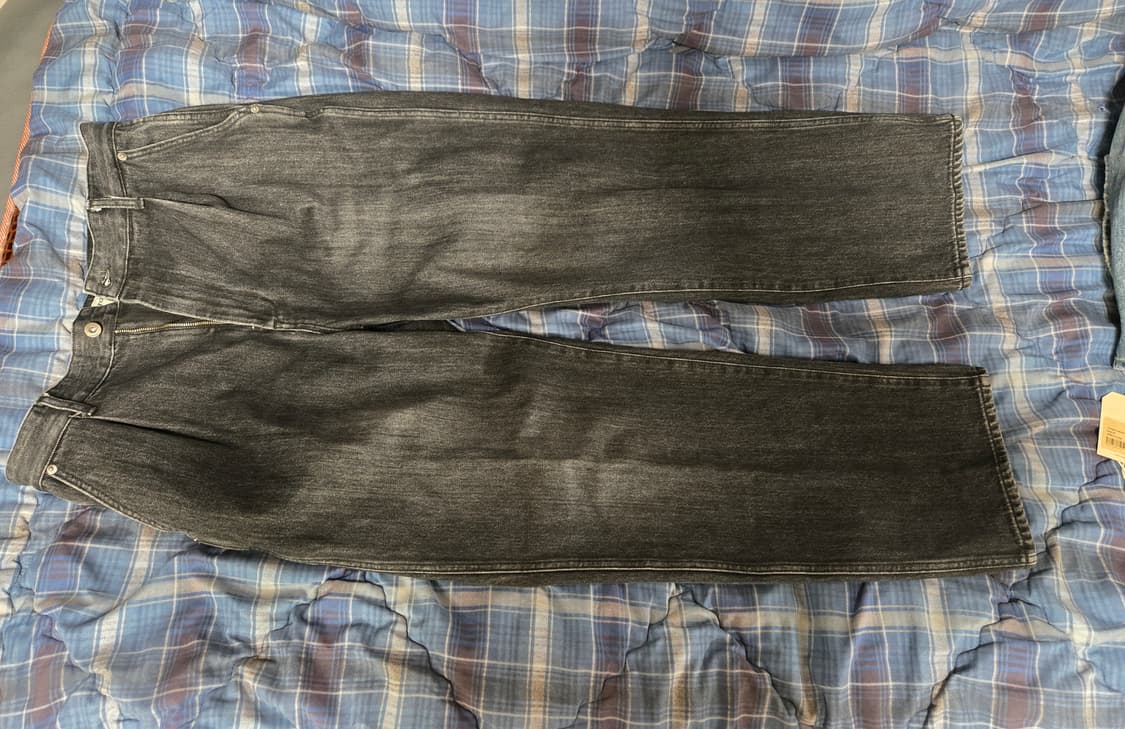 러프사이드 드레이프 데님 팬츠 워시드 블랙 3사이즈 판매합니다. 상품이미지4