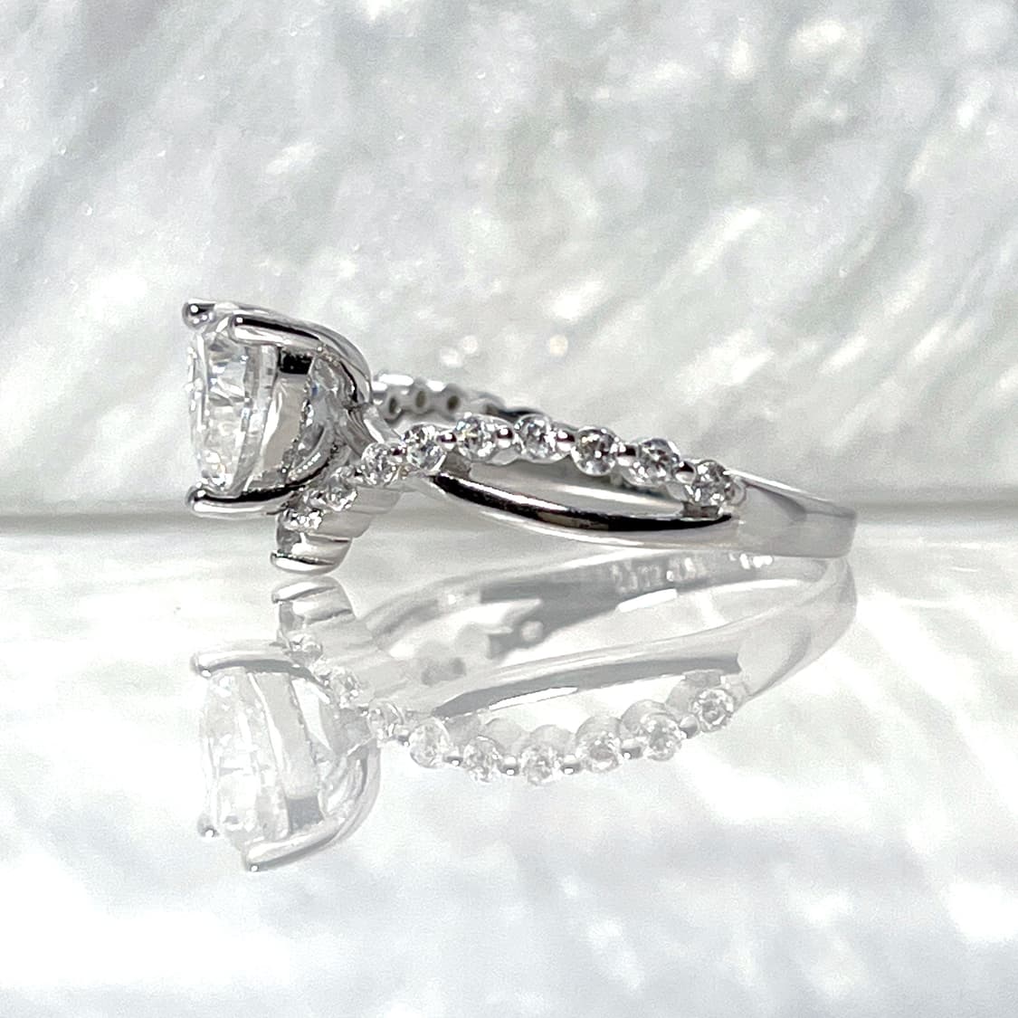 *새상품* 모이사나이트 하트 컷 은반지 상품이미지3