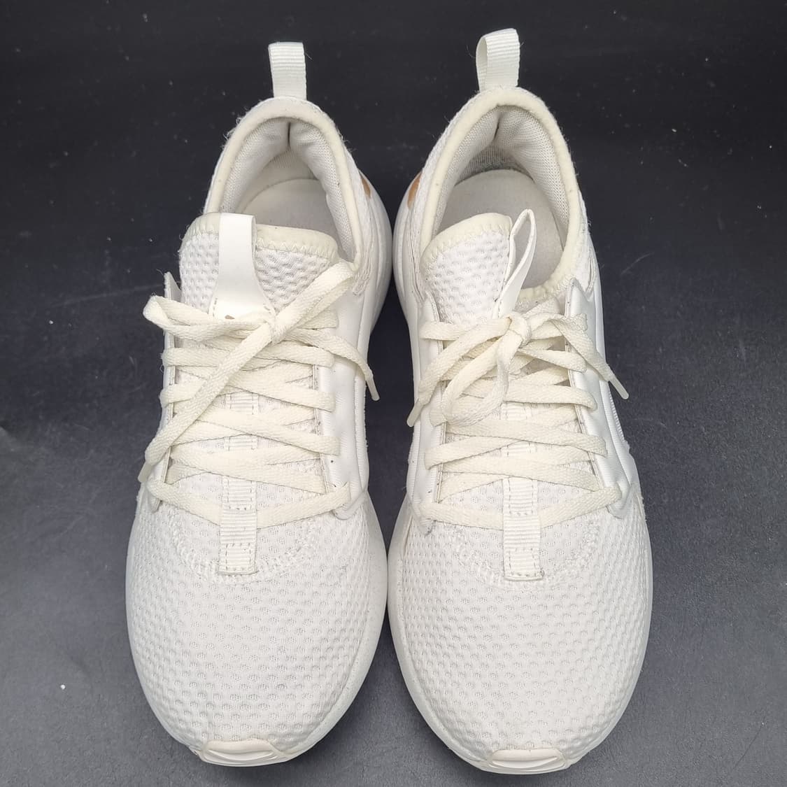 푸마 소프트라이드 소피와 여성운동화230 상품이미지2