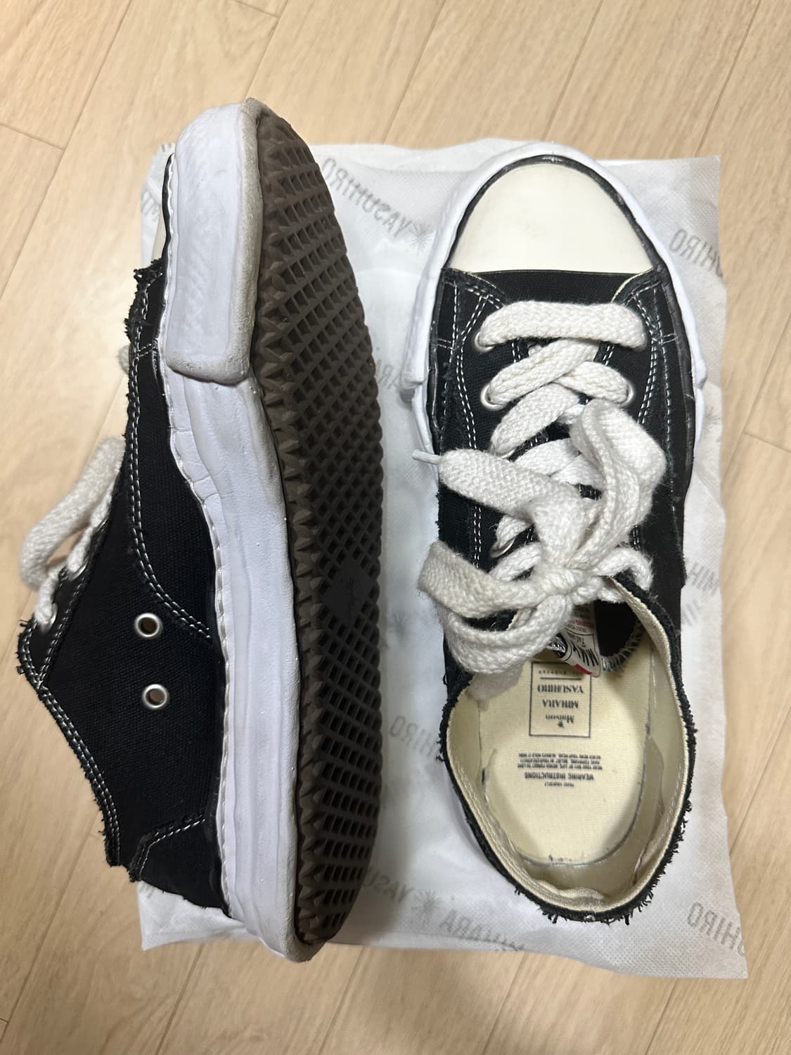 메종 미하라 야스히로 피터슨 OG 솔 캔버스 로우 스니커즈 블랙 상품이미지2