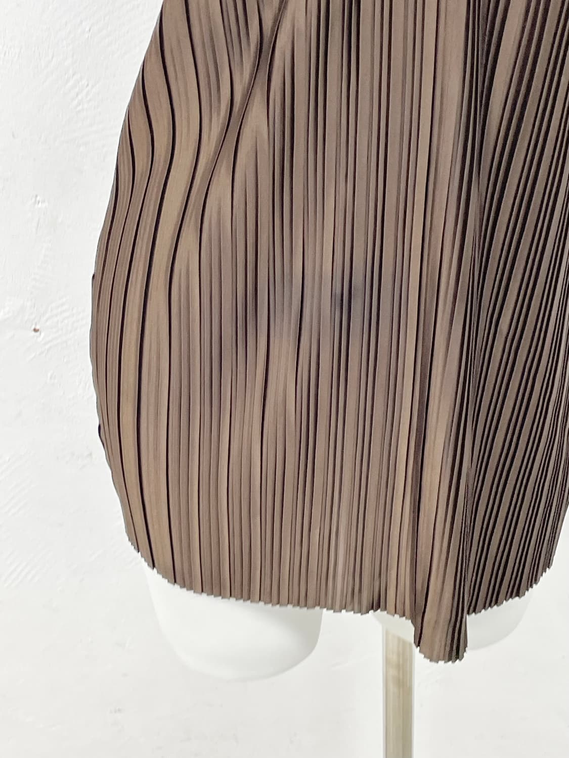 브라운 플리츠 로즈 슬립 상품이미지3