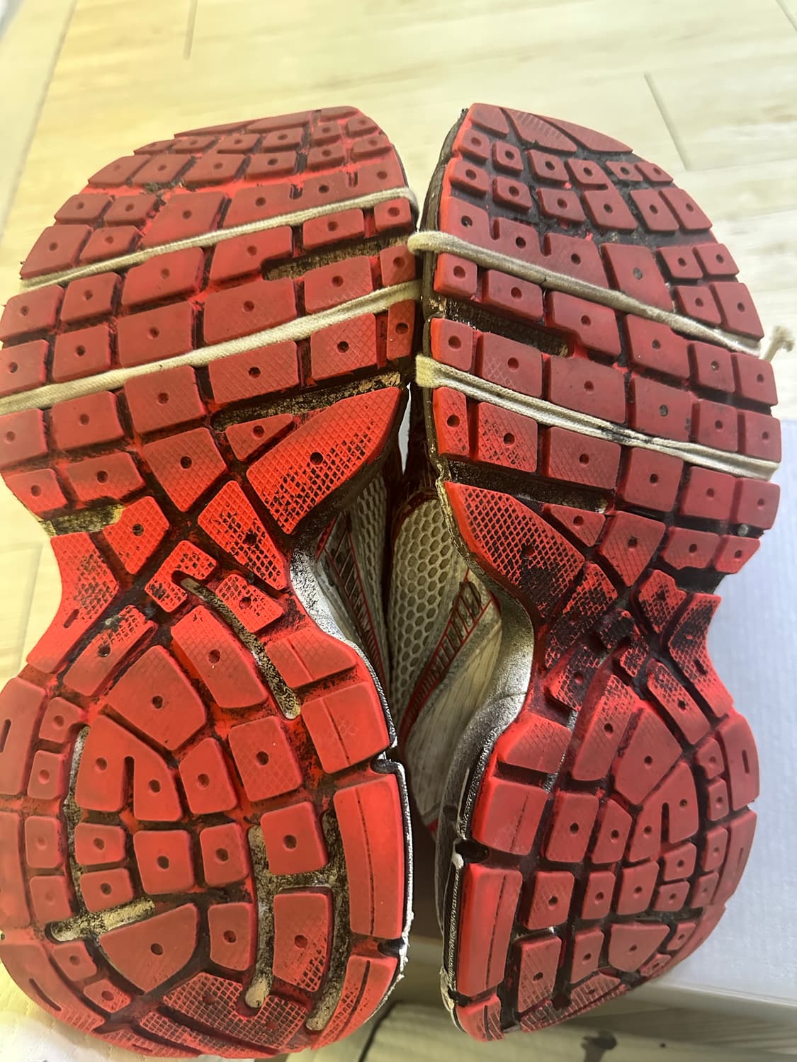 발렌시아가 3xl 레드 원아웃 41 상품이미지5