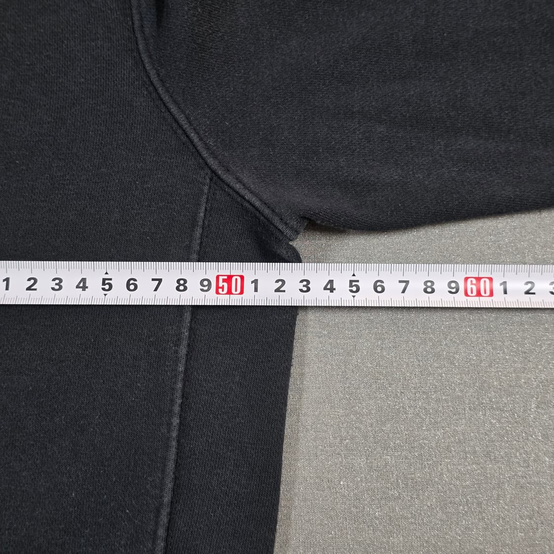 M 95 나이키 멀티스우시 맨투맨 블랙 상품이미지5