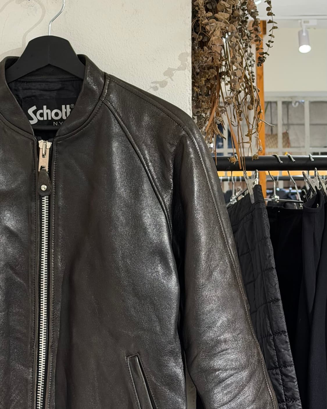 쇼트 다크브라운 램스킨 레더 자켓 상품이미지3