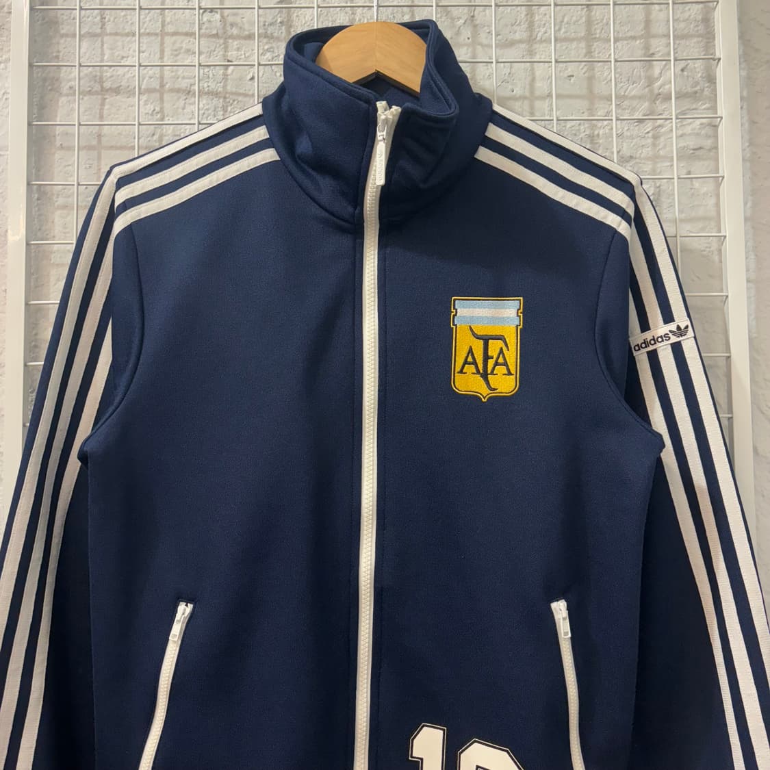 아디다스 아르헨티나 메시 네이비 트랙탑 져지 S 상품이미지3