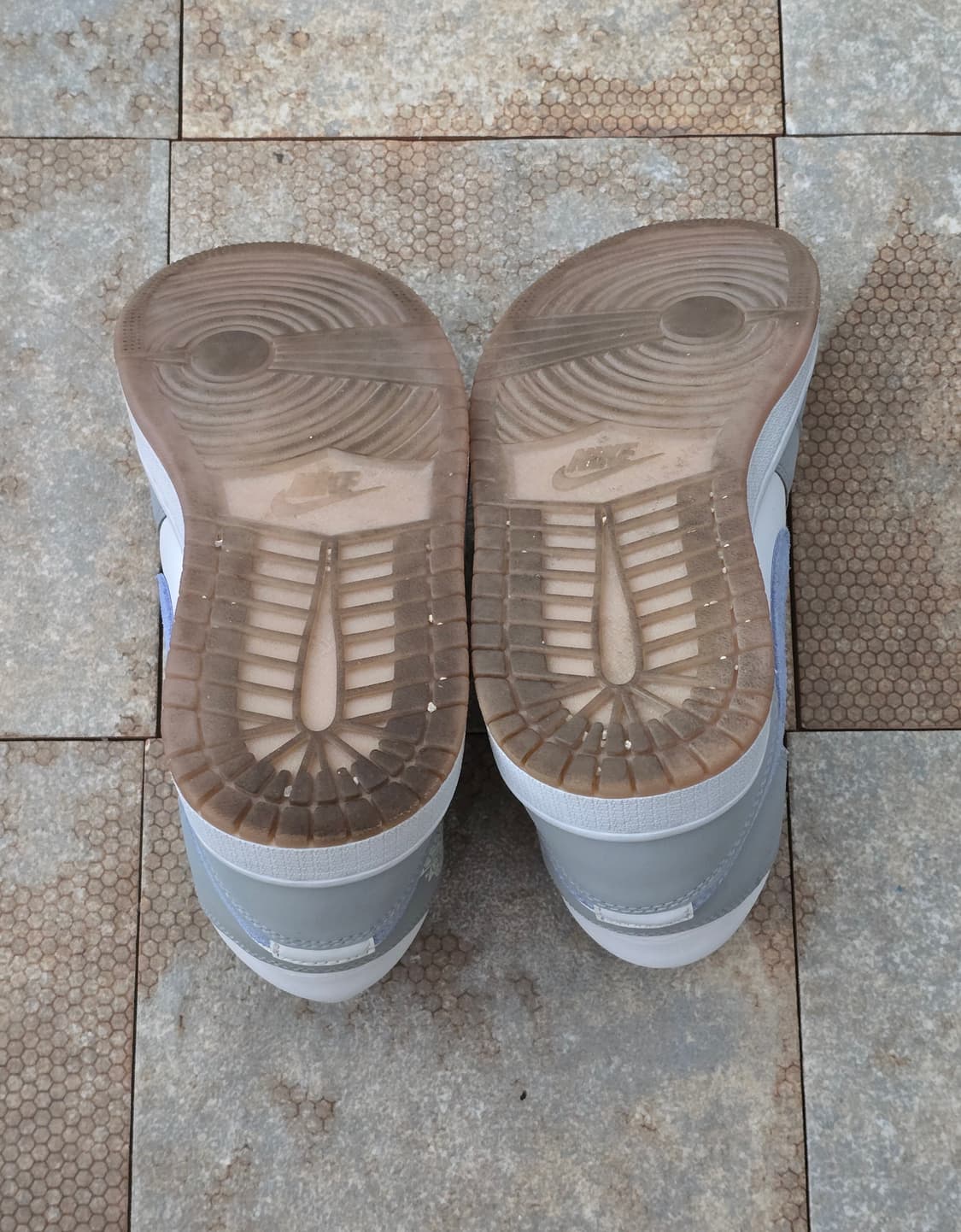 (220)나이키 조던 1 미드 울프 그레이  상품이미지8