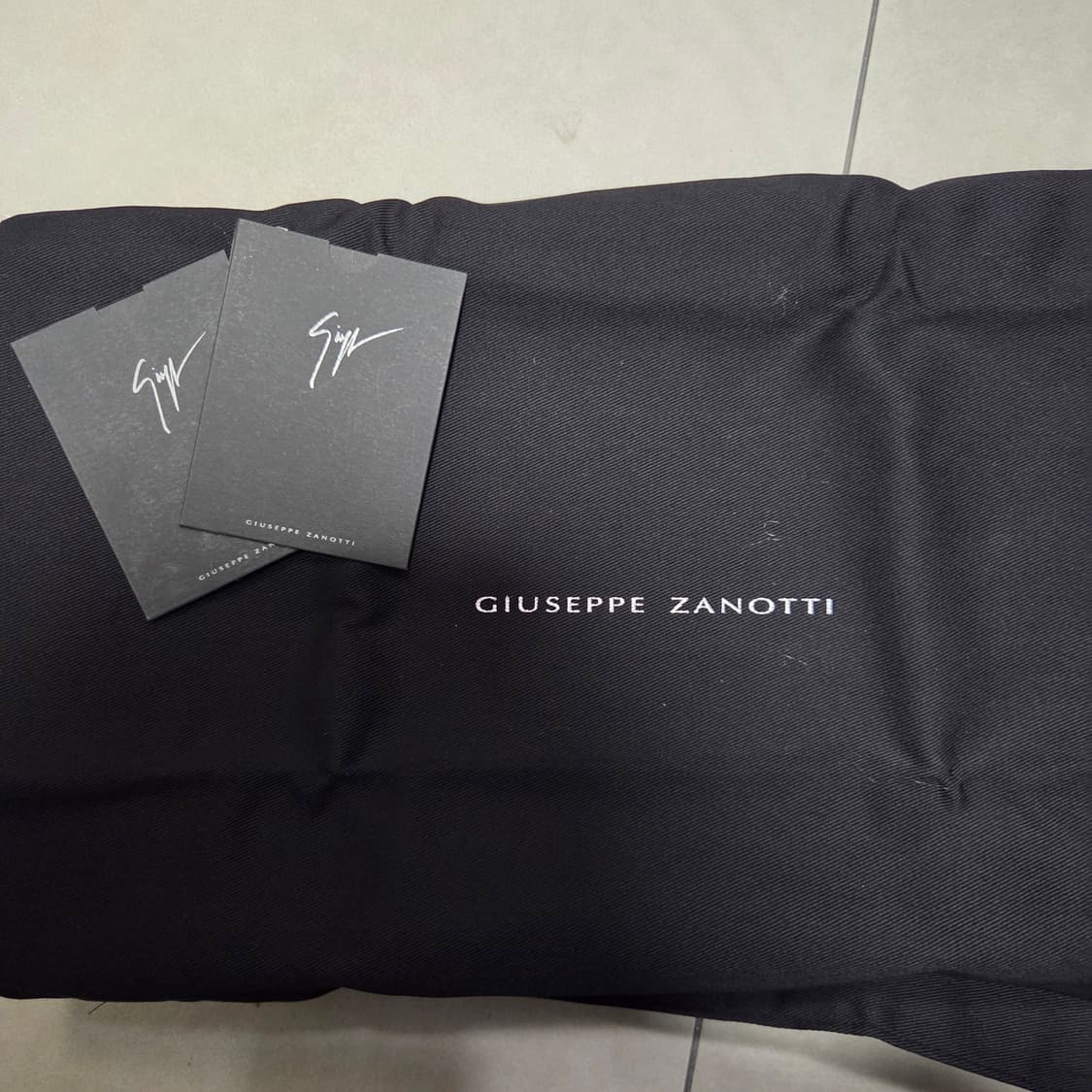 쥬세페자노티 메이런던 여성 225 (신발, 파우치, 박스 풀구성) 상품이미지5