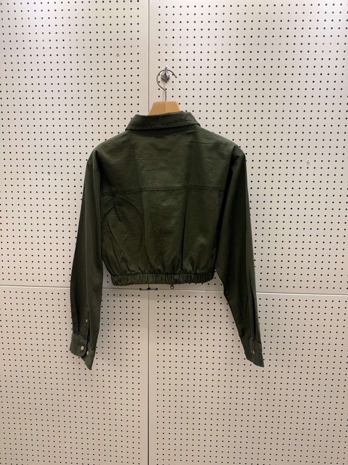 칼하트 커스텀 크롭 셔츠 자켓 카키 U1317 상품이미지3