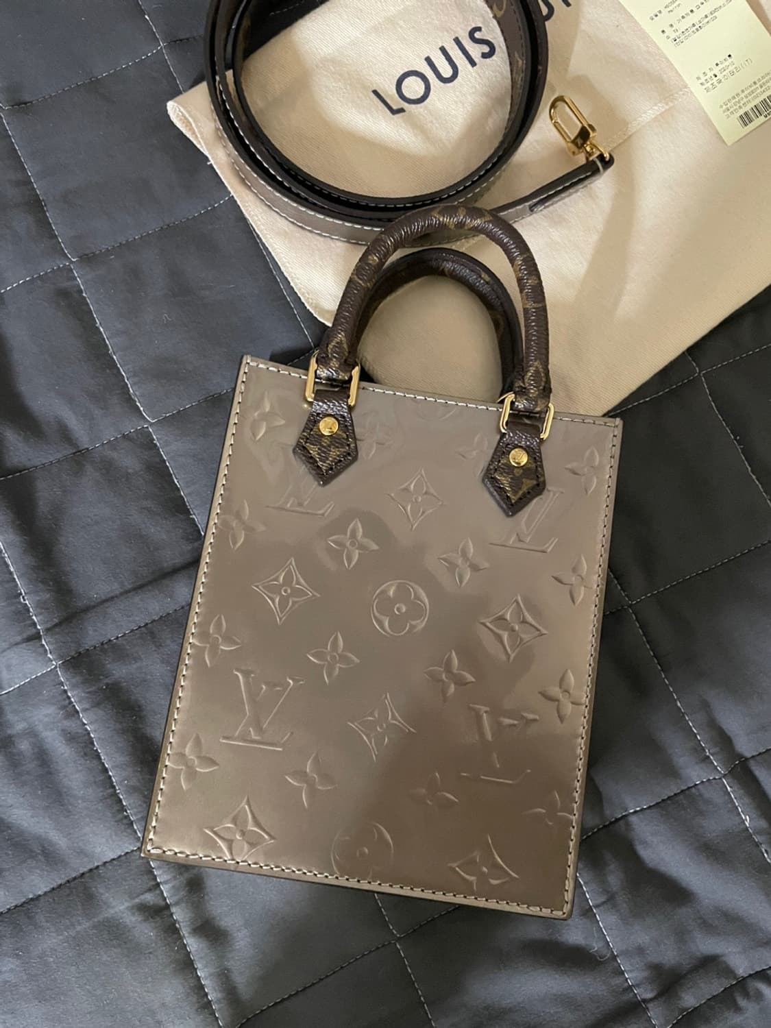 루이비통 쁘띠삭플라 한정판 상품이미지1