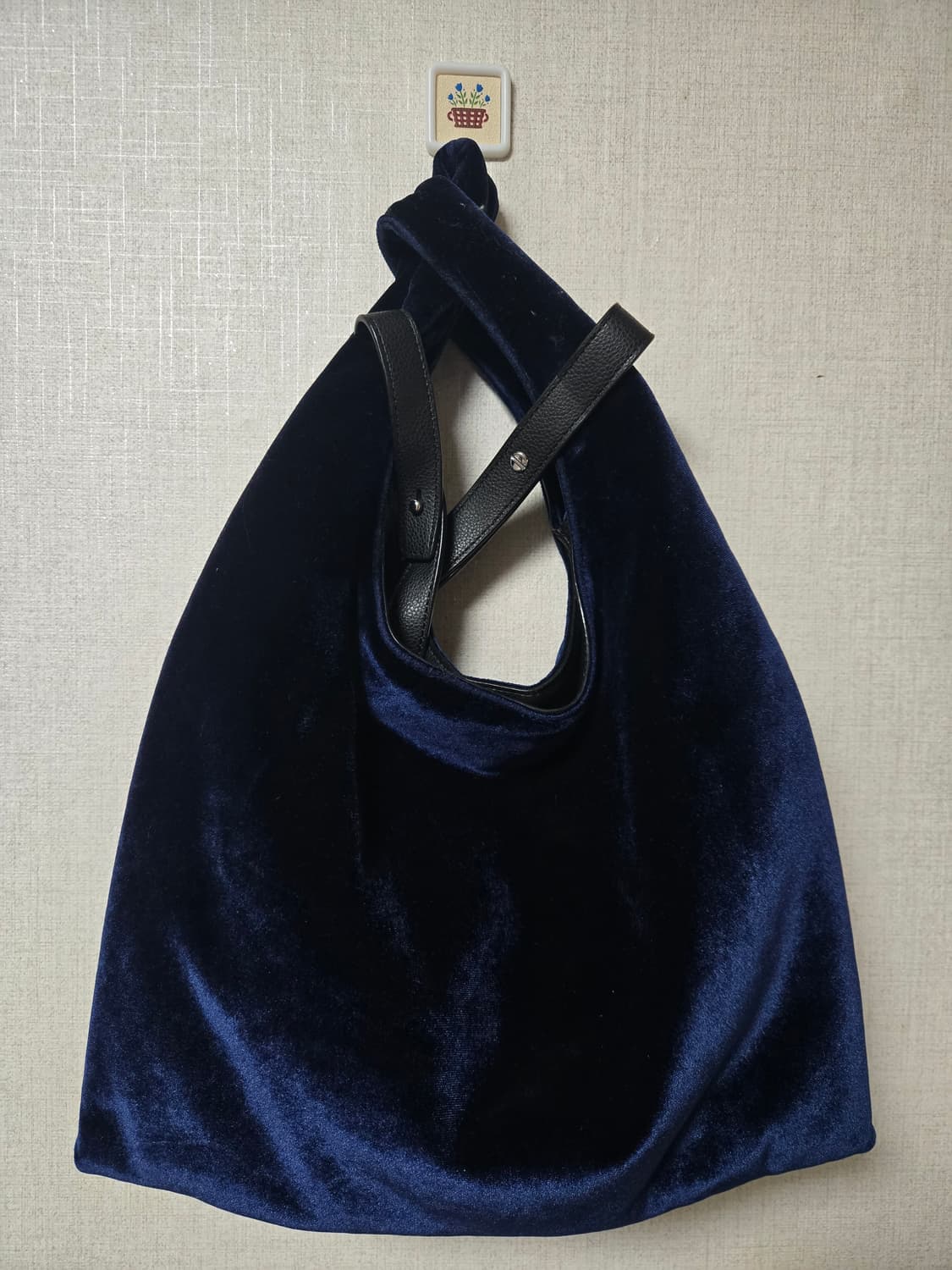 ORYANY 선미 오야니 네이비 벨벳 코듀로이백 크로스백 가방 상품이미지3