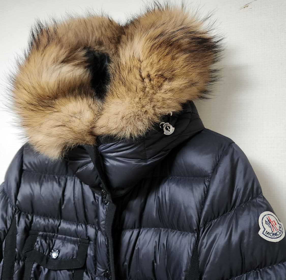 [정품] 몽클레어 패딩 헤르민퍼 블랙 사이즈 1 (여성용) 새상품급 상품이미지3