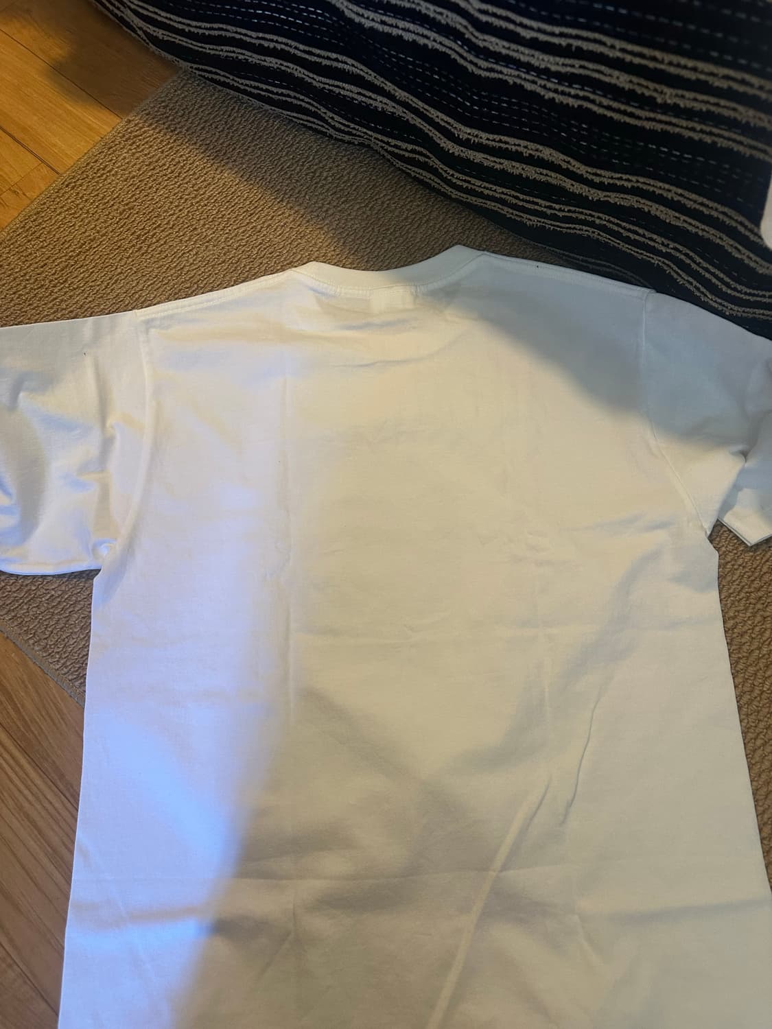 베이프Bape 반팔티 FW25 팝니다 상품이미지3