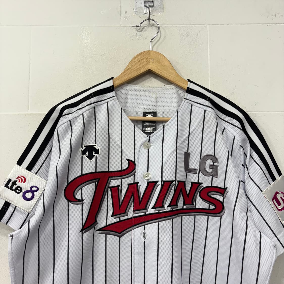 엘지트윈스X데상트 이병규 홈 유니폼 상품이미지2