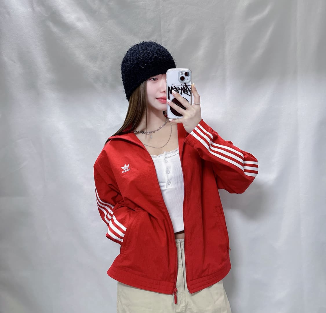아디다스 레드 삼선 바람막이  상품이미지3