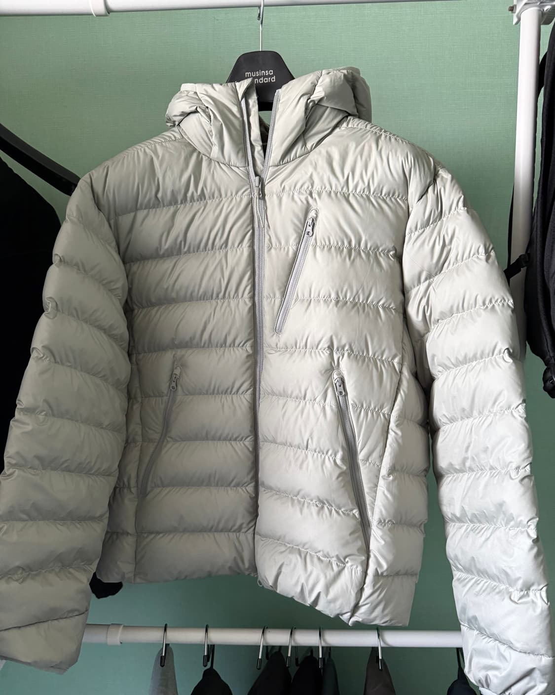 무탠다드 경량패딩 피스타치오 L 상품이미지2