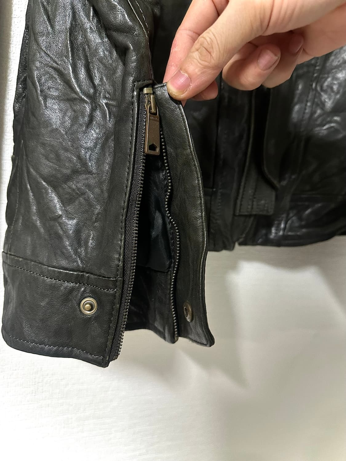 램스킨 넥가드플랩 하이넥 바이커 레더자켓 상품이미지6