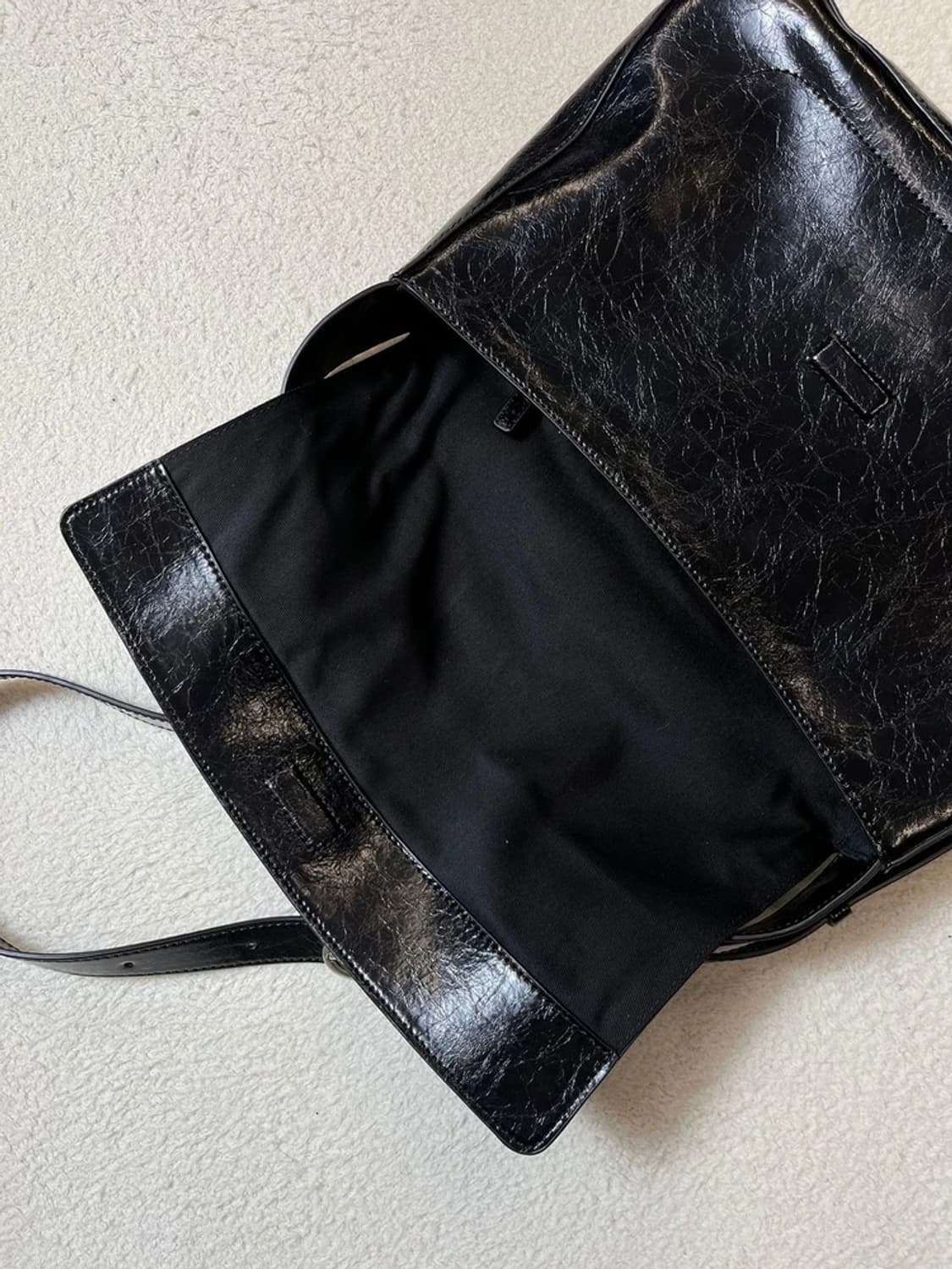 오스트카카 OSTKAKA 카델 바게트 소가죽 숄더백 A1809 상품이미지7