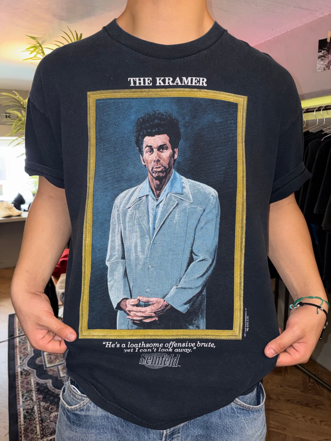 90‘s Seinfeld Cosmo Kramer print faded T 상품이미지5