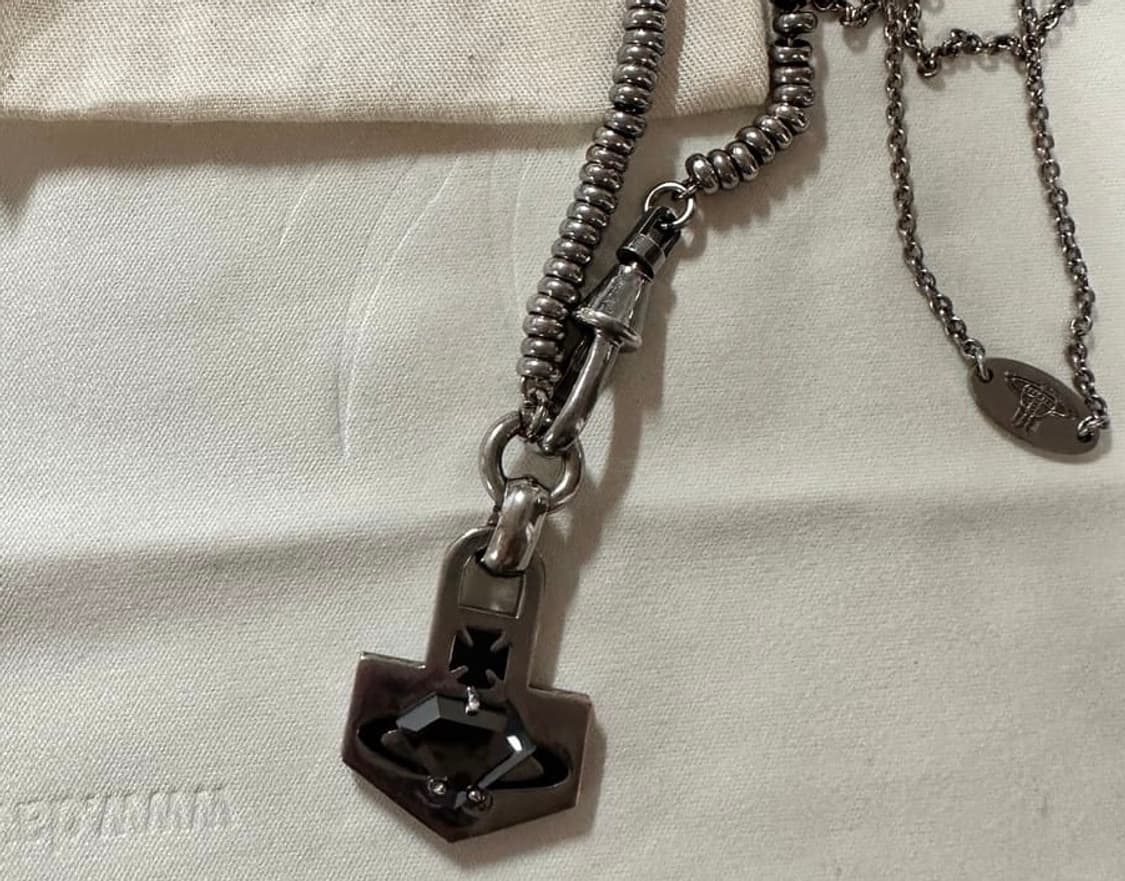 비비안웨스트우드 블랙 목걸이 상품이미지2