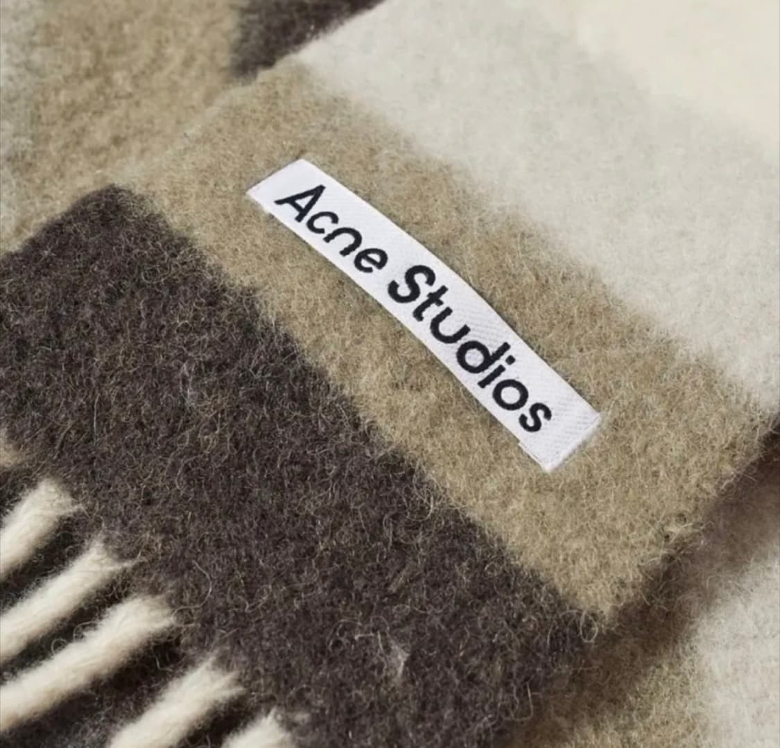 아크네 스튜디오 알파카 울 머플러 상품이미지1