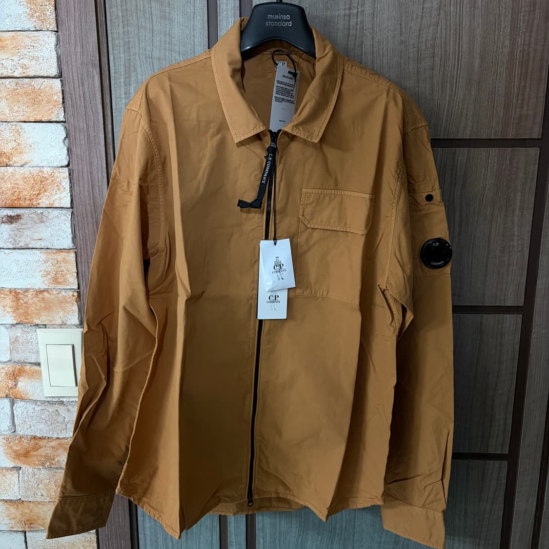 [새상품]씨피컴퍼니 CP컴퍼니 렌즈 개버딘 오버셔츠 페이스트리쉘 상품이미지2