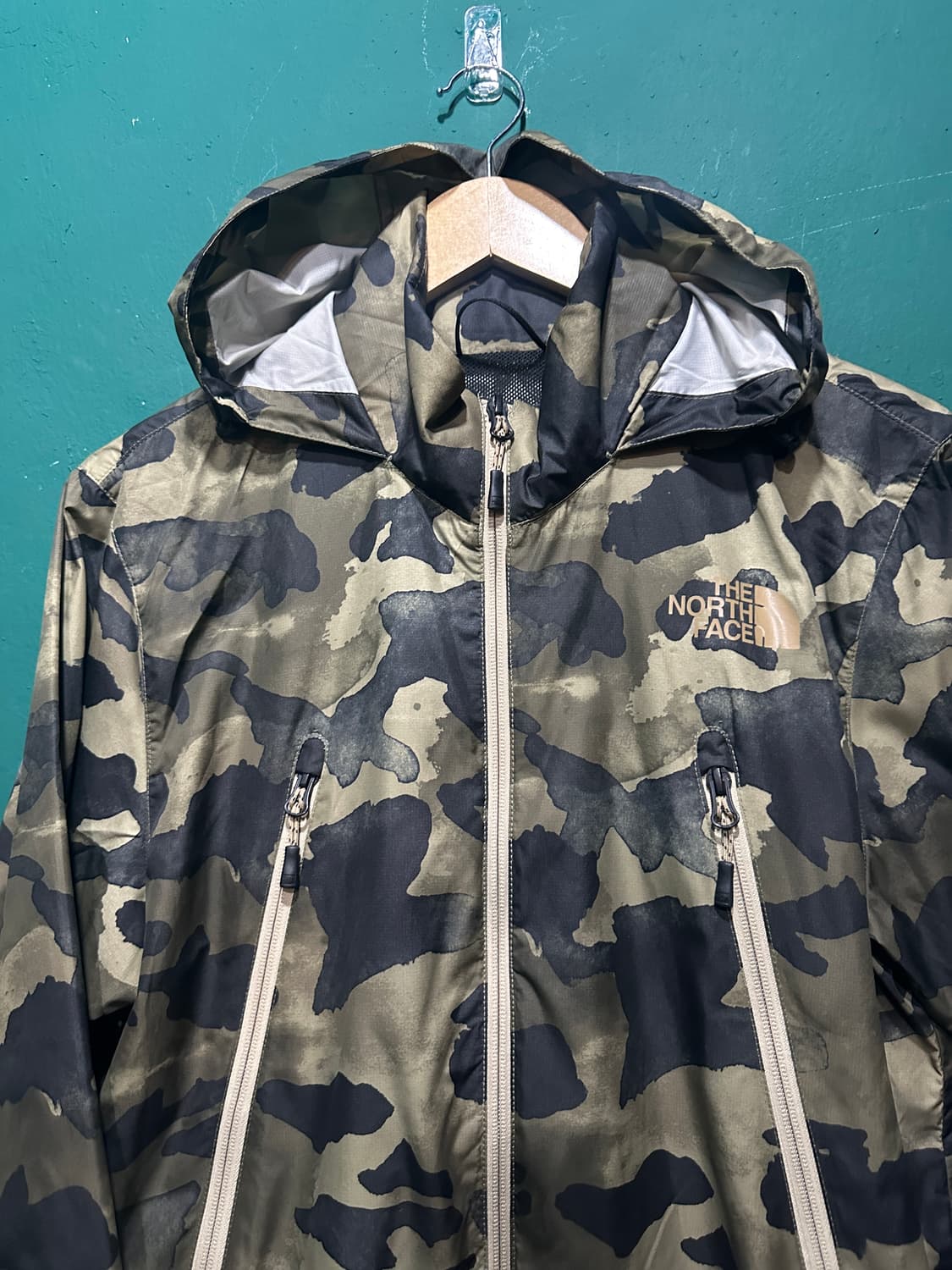 노스페이스 카모 후드바람막이 S 상품이미지2