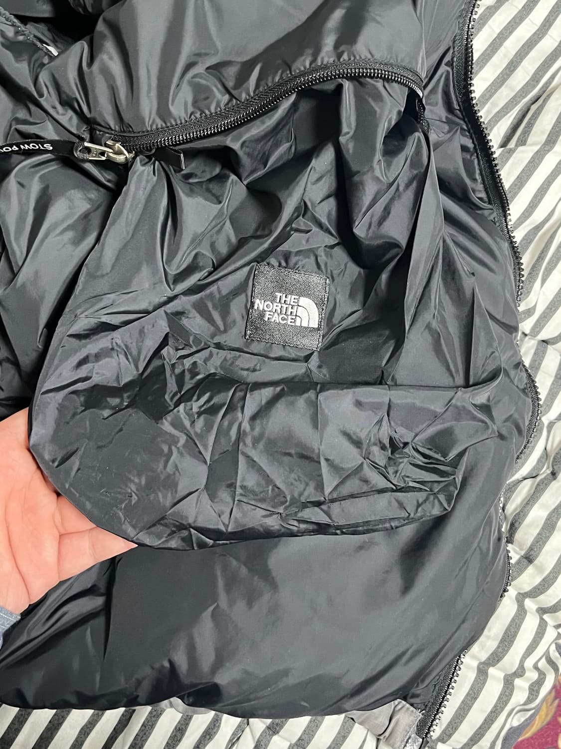 노스페이스 700 중앙로고 패딩 조끼 실버 그레이 XL 상품이미지9