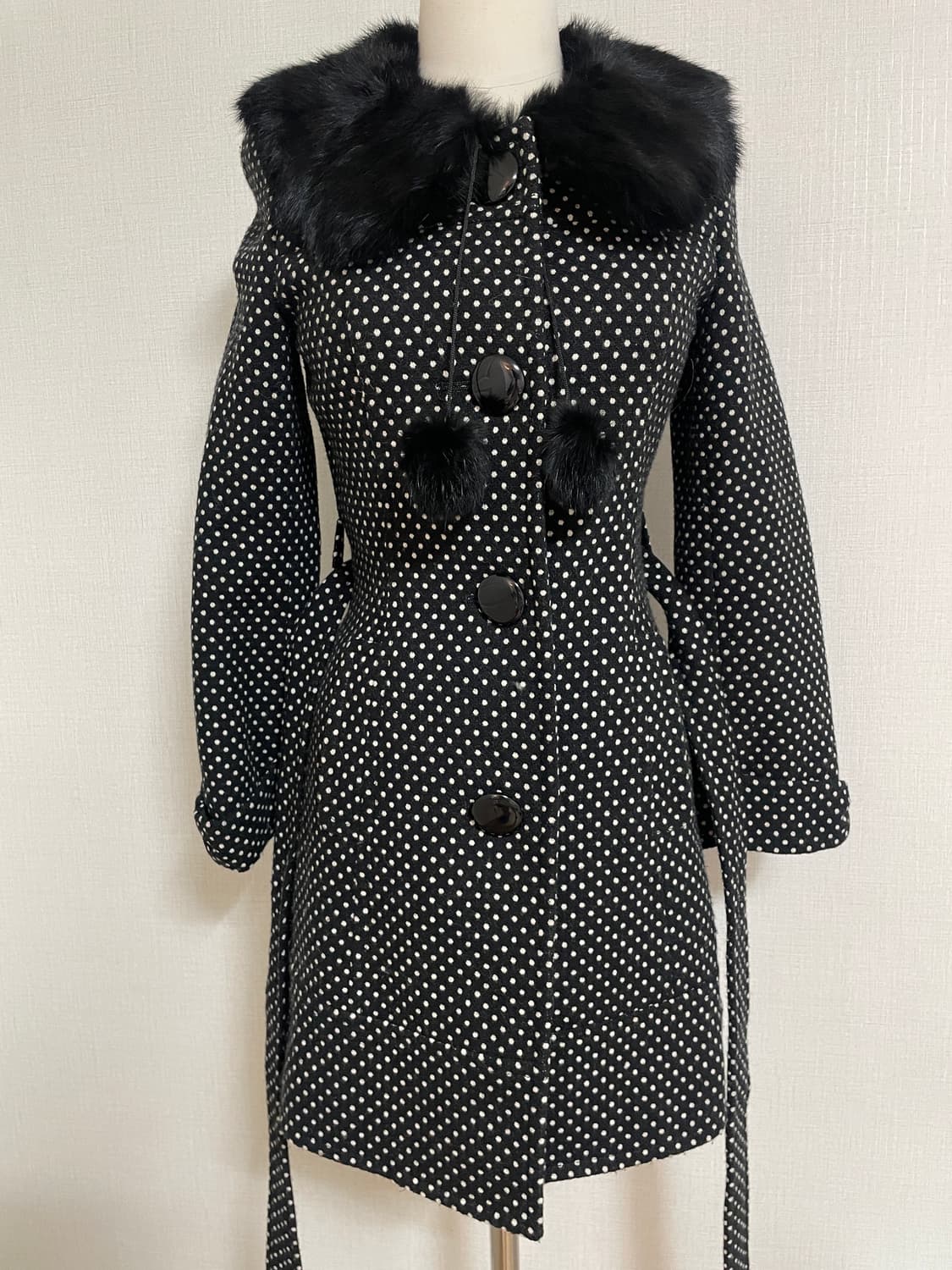 FEROUX 퍼카라 땡땡이 코트 상품이미지3