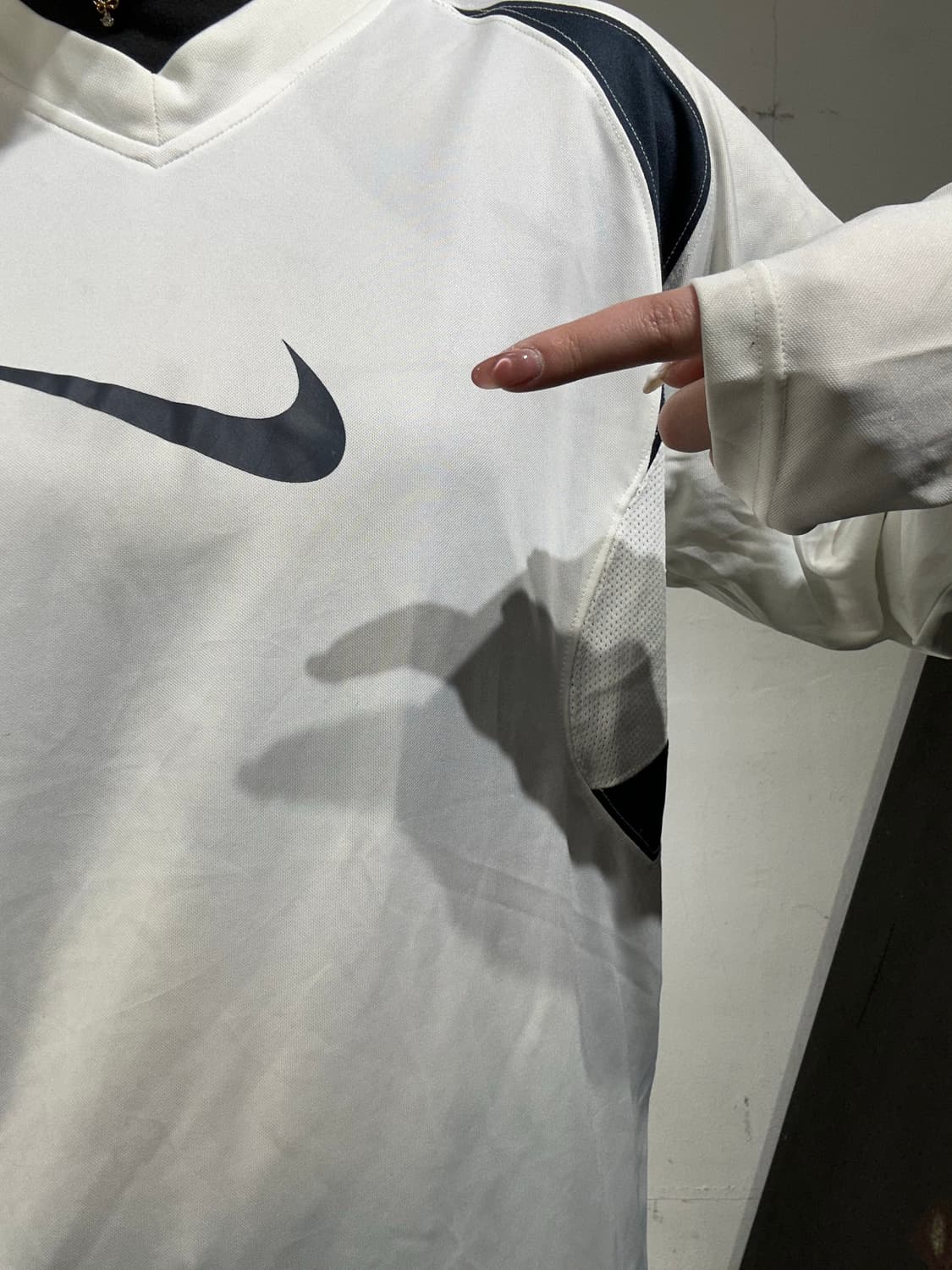 나이키 아이보리 미드 스우시 빅 로고 웜업 스웻 셔츠 맨투맨 M 상품이미지4