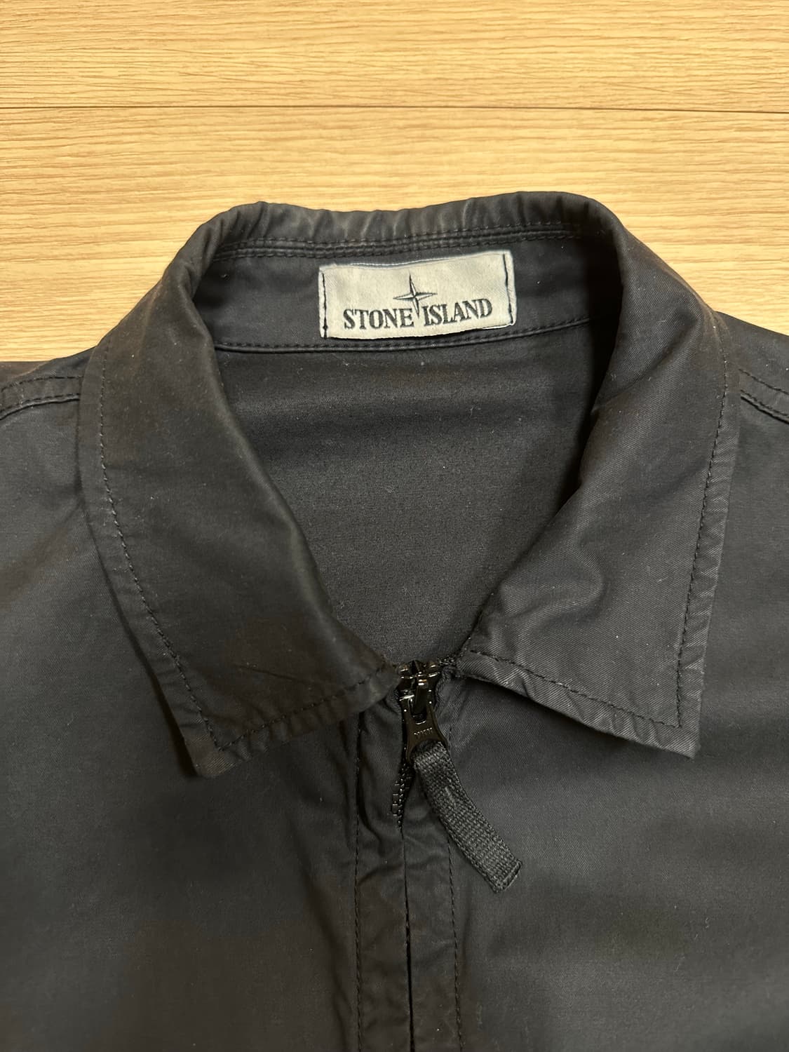 [L] 스톤아일랜드 10319 스트레치 코튼 트윌 오버셔츠 블랙 상품이미지3