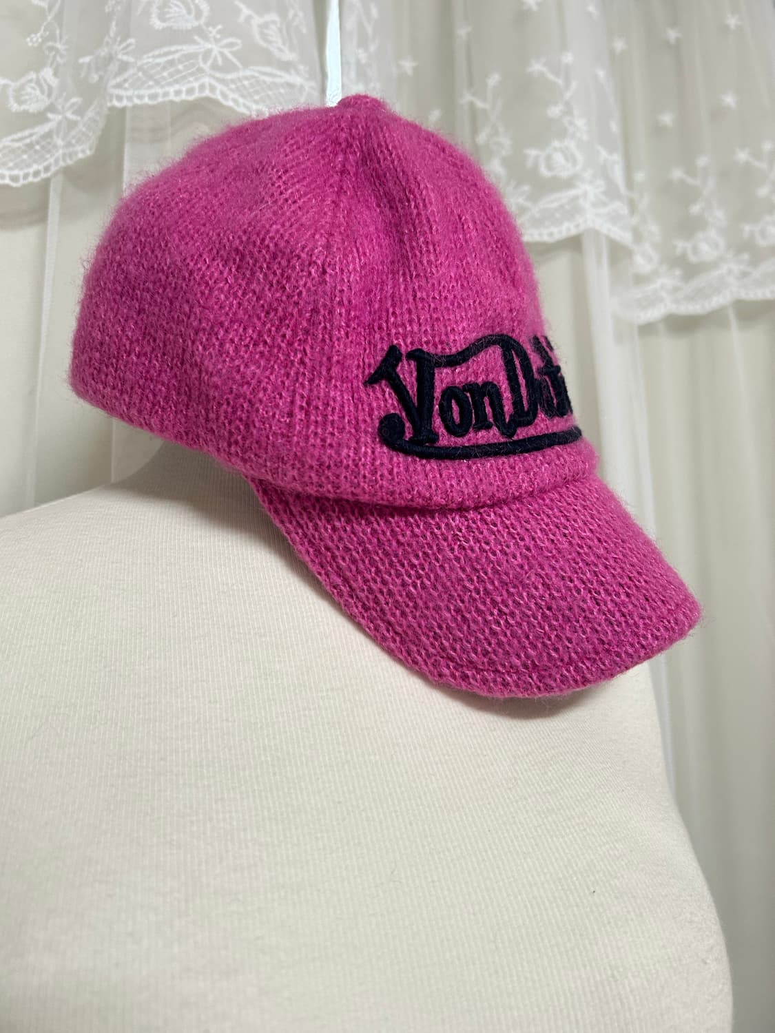 본더치 핫핑크 니트볼캡 Y2K 상품이미지1