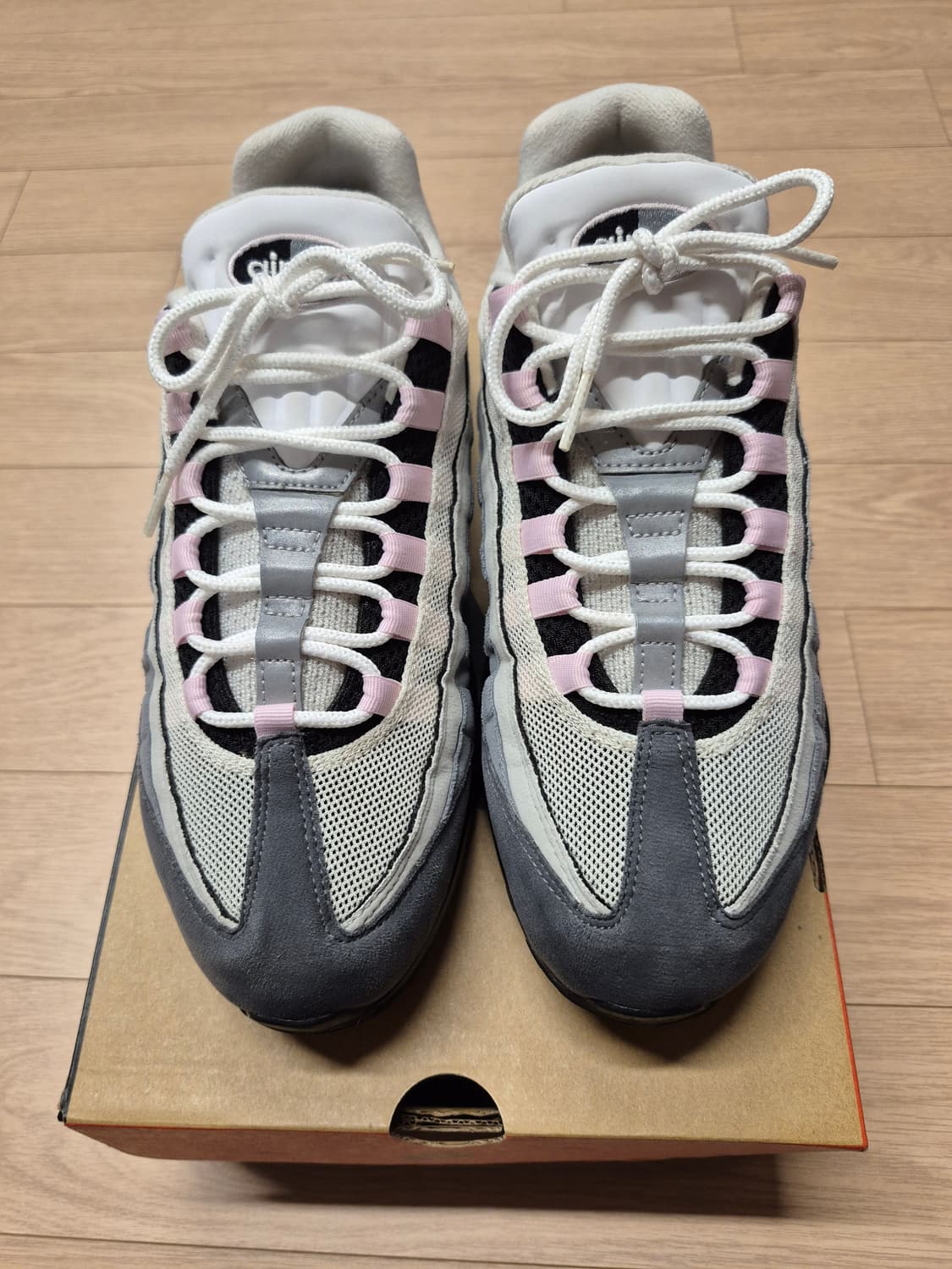 나이키 에어맥스 95 건스모크 핑크 폼 상품이미지1