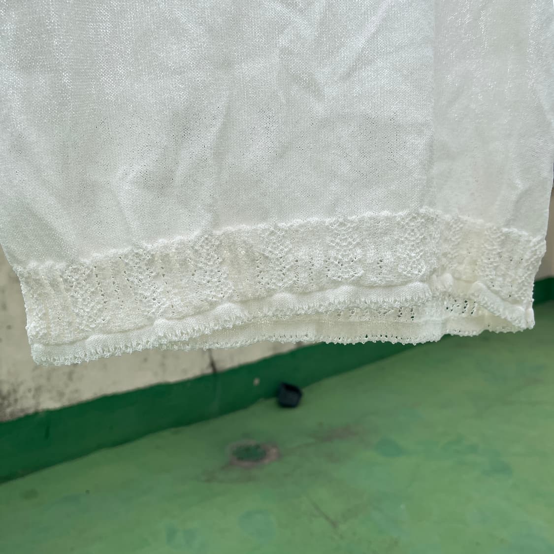 White Sheer Sleeveless Knit Top 상품이미지2