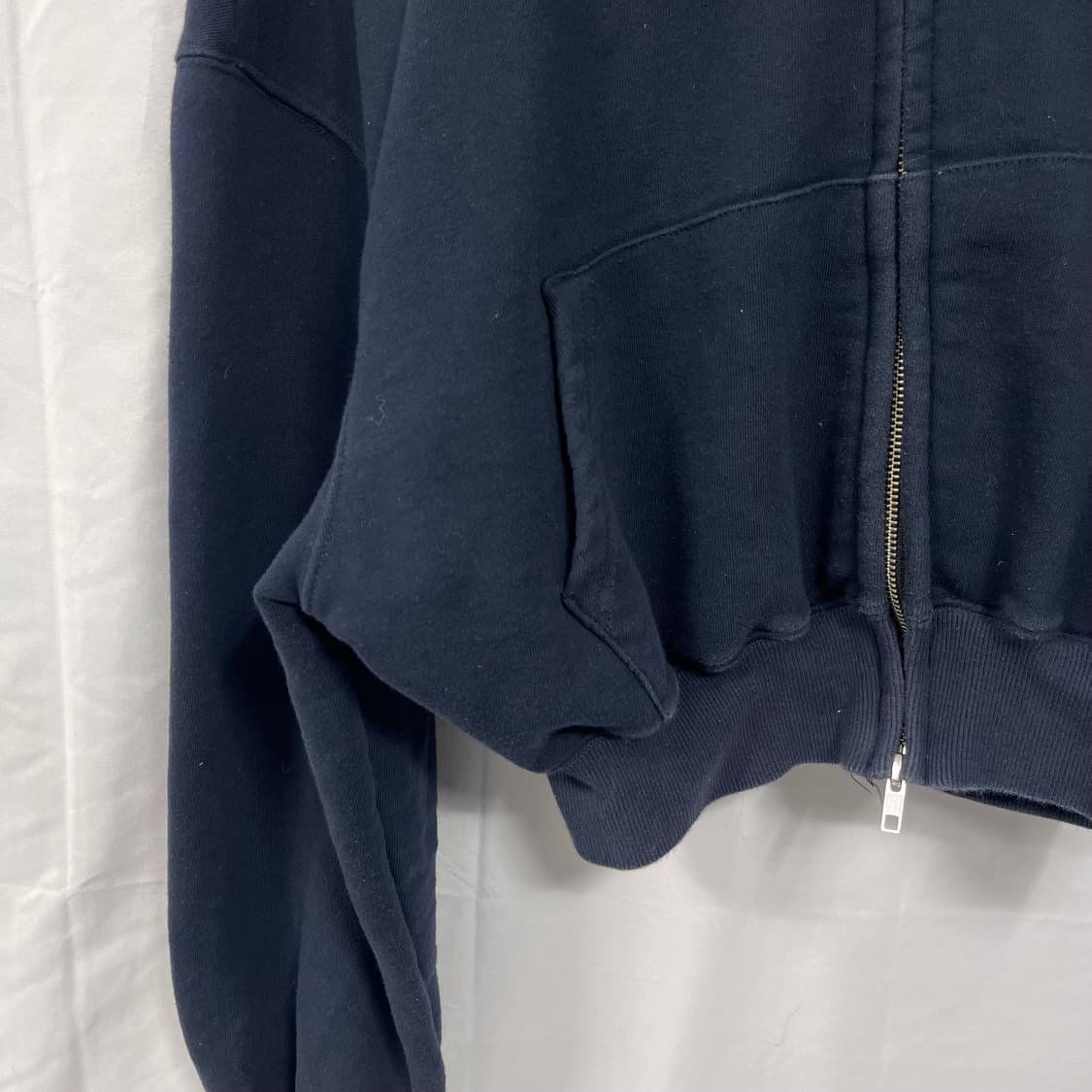 우알롱 시그니처 크롭 후드집업 상품이미지4