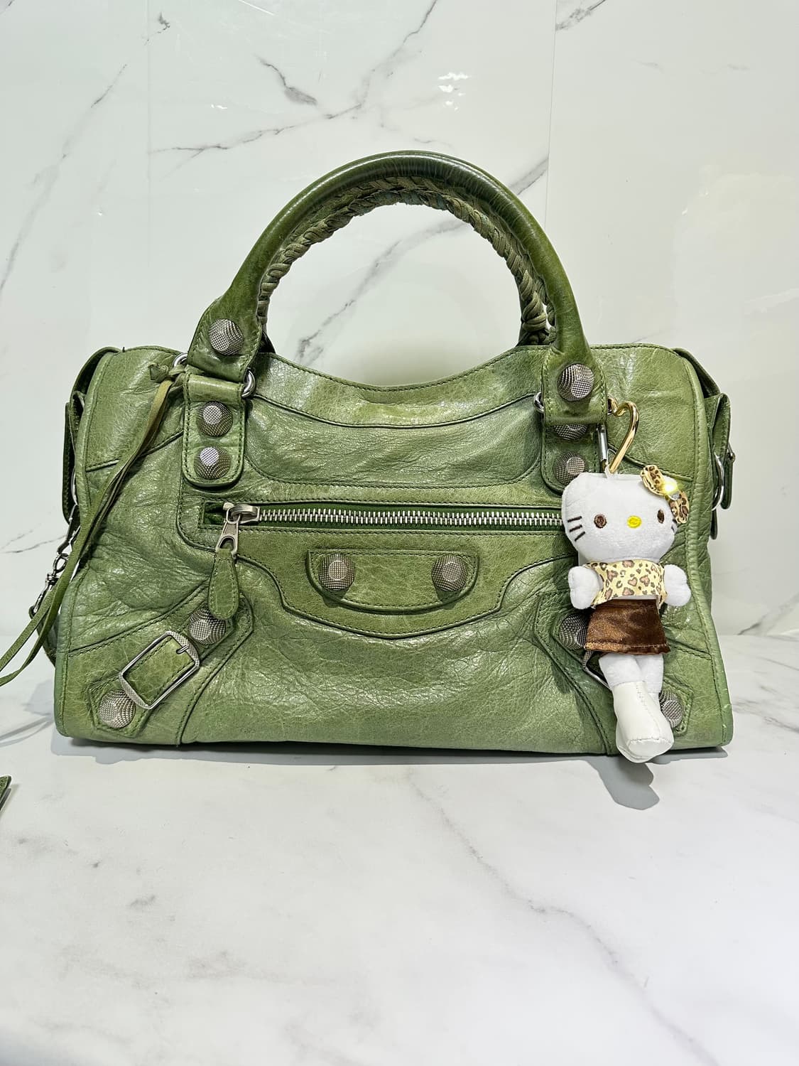 [A 정품] 발렌시아가 자이언트 시티 모터백 그린 상품이미지1