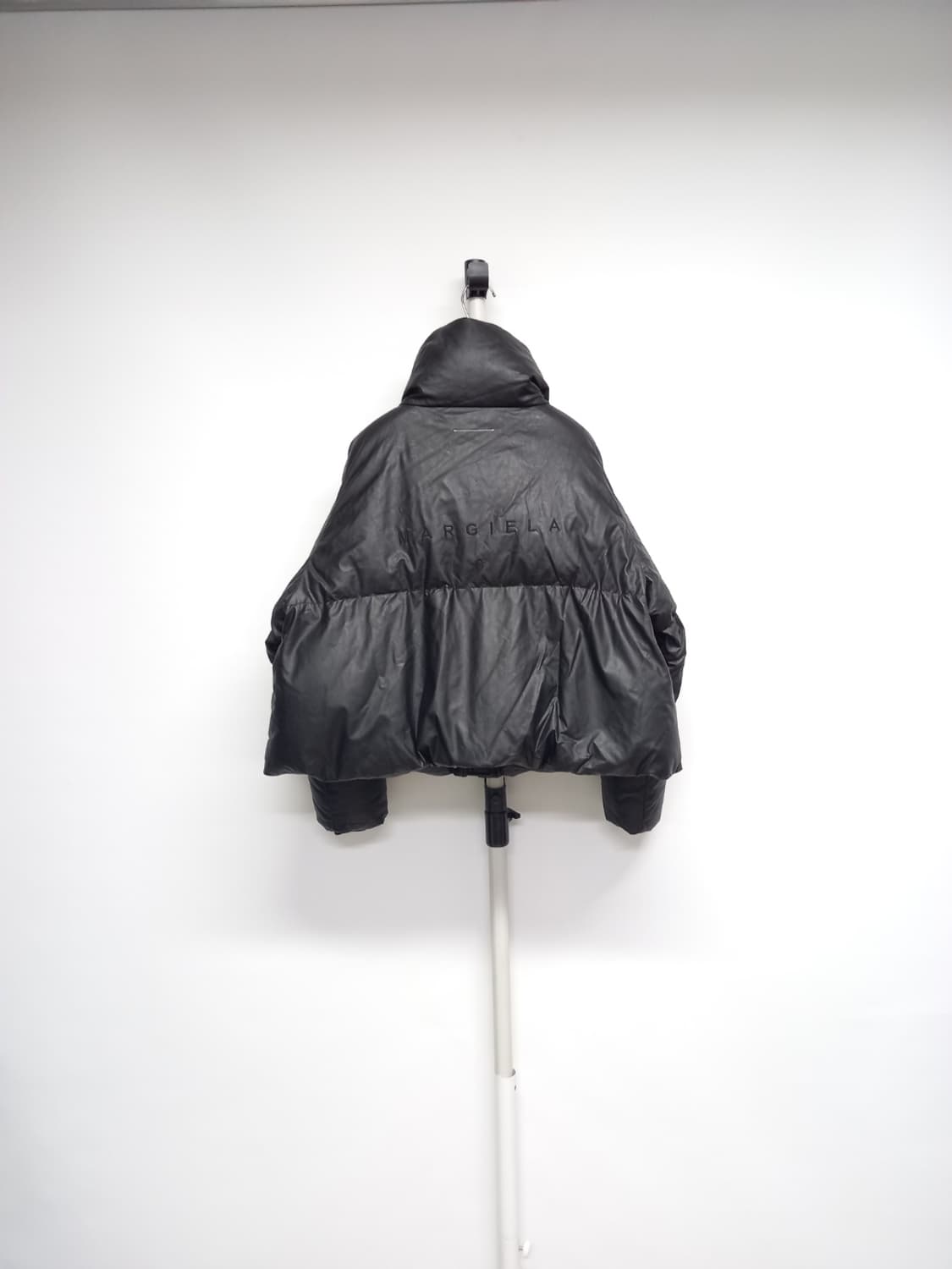 메종마르지엘라  페이크레더 다운패딩 55.66 상품이미지3