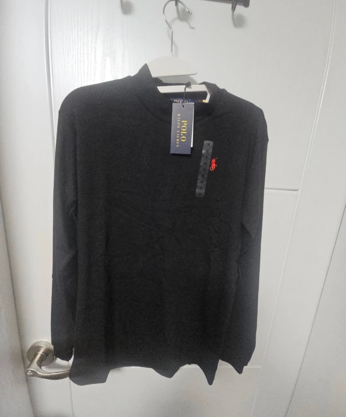 폴로 블랙 긴팔 티셔츠 L,M 각 하나씩 상품이미지1