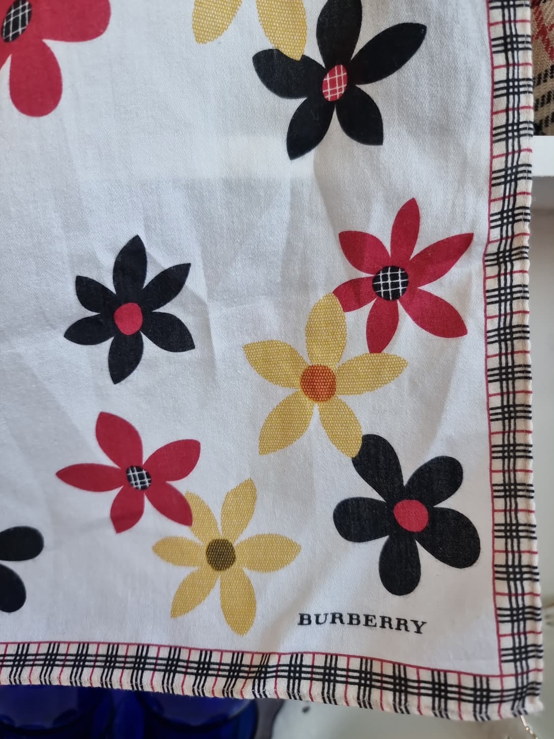 버버리 플라워 패턴 스카프 상품이미지3